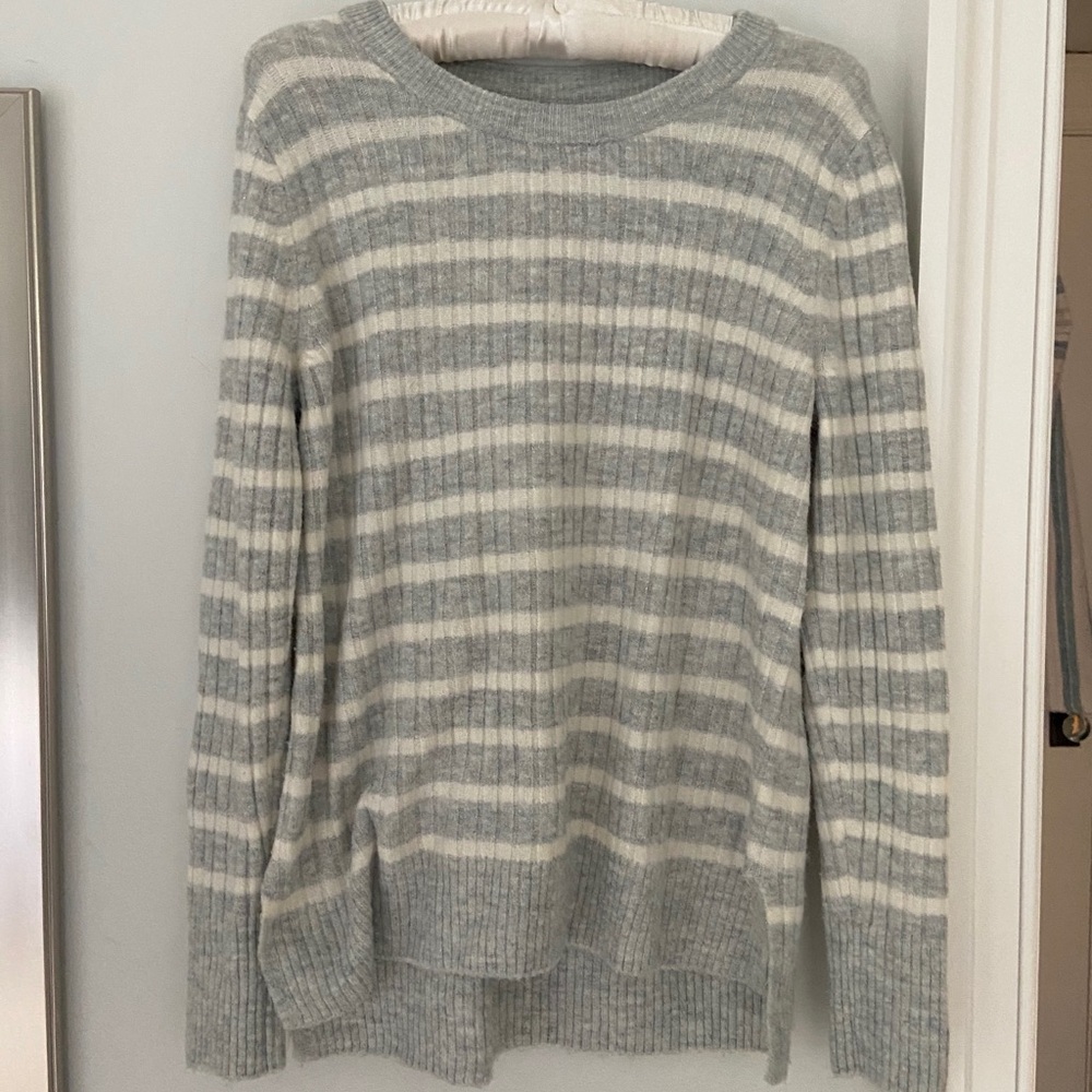 gray and white soft sweater